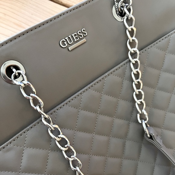 Guess shoulder bag - Picture 3 of 5